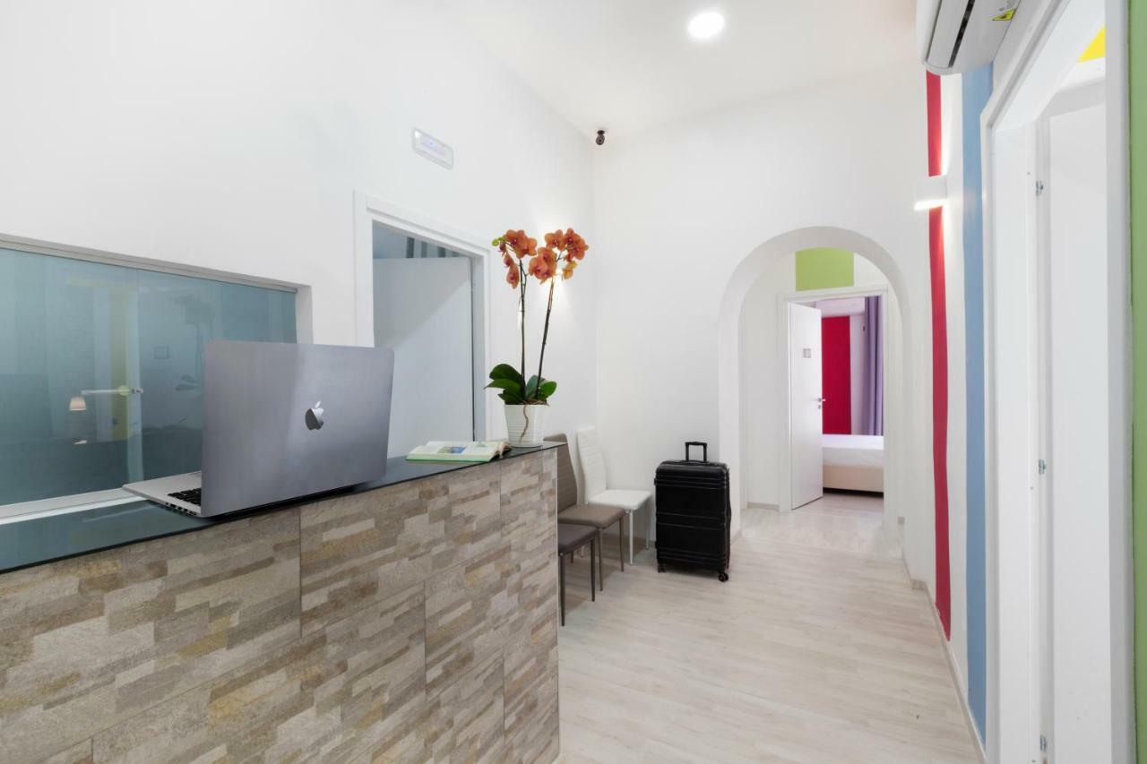 Bed and Breakfast Rainbow Napoli Экстерьер фото